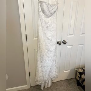NWT - Strapless Davids Bridal Wedding Dress